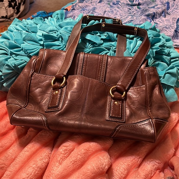 Coach limited edition Hamptons leather embossed satchel - Picture 3 of 11